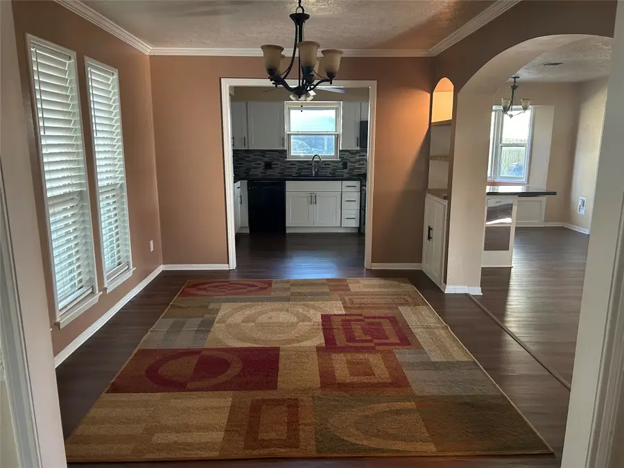 605 Tanglewood Drive, Friendswood, TX 77546 - #2