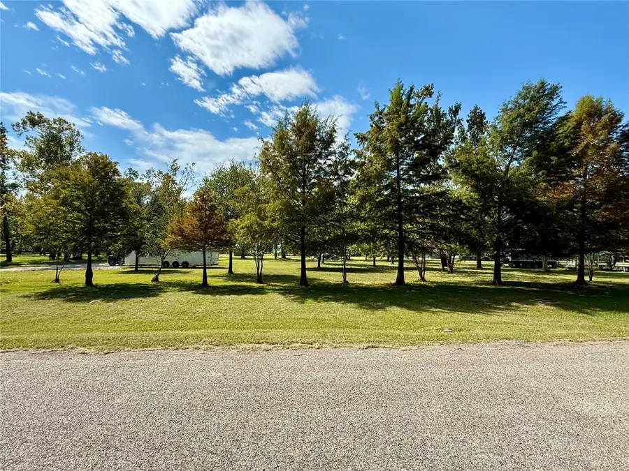 1519 W Lake Drive, Huffman, TX 77336 - Image #2