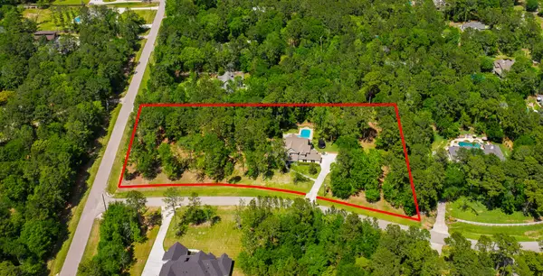 10626 Crystal Cove Drive, Magnolia, TX 77354