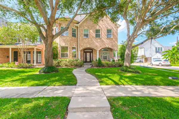 4400 Cynthia Street, Bellaire, TX 77401