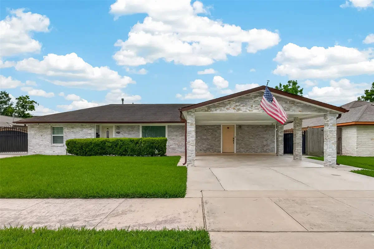10939 Timberoak Drive, Houston, TX 77043 - #1