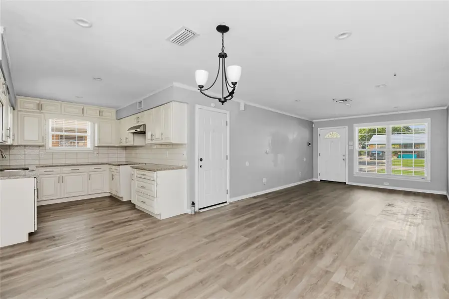 2646 Jonesboro Avenue, Dallas, TX 75228 - #2