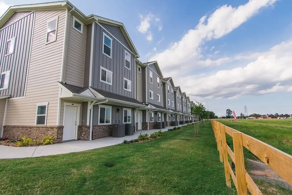 21155 Gosling Road #37, Spring, TX 77388 - Image #1