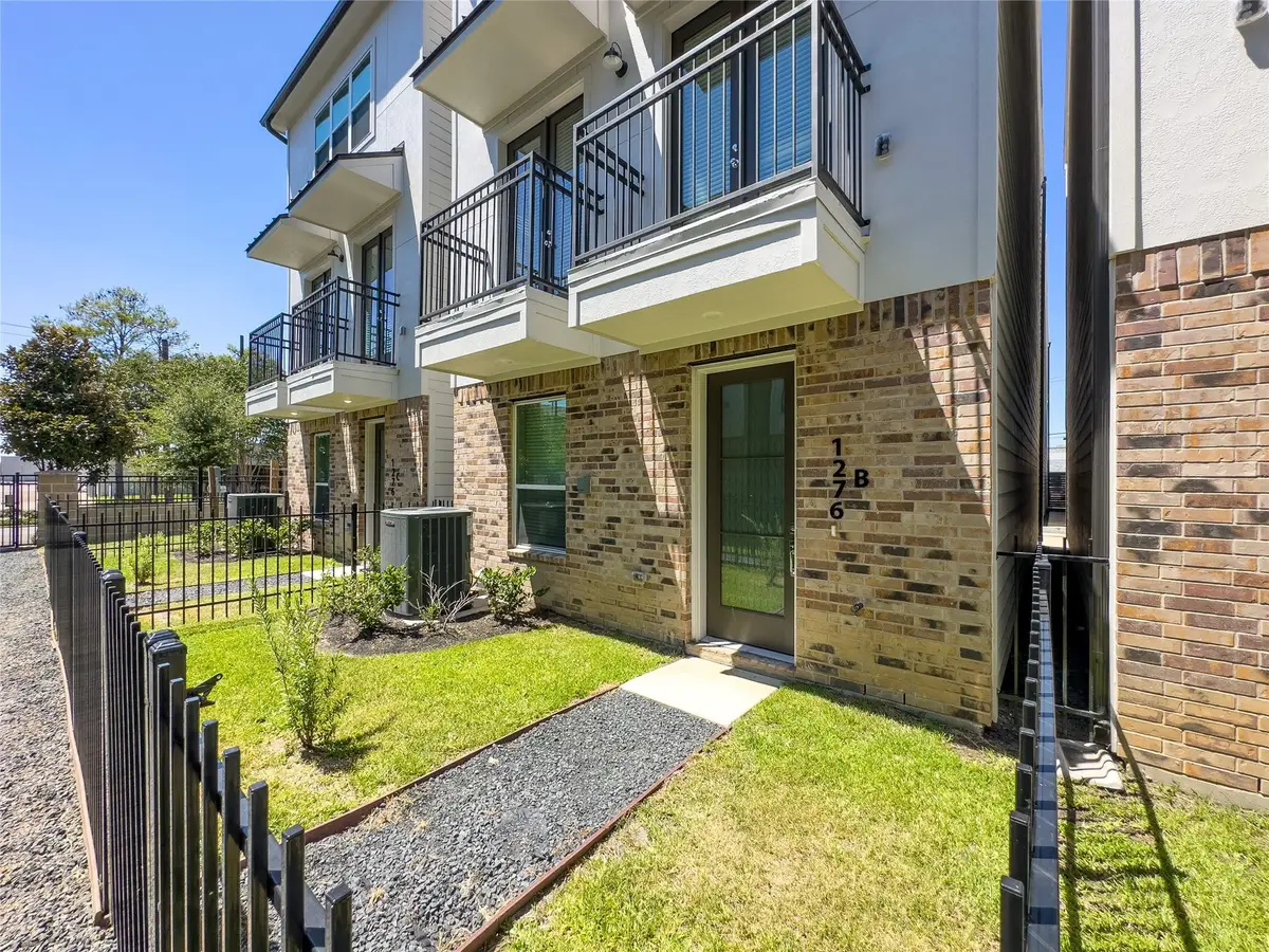 1276 N Post Oak Road #B, Houston, TX 77055 - Image #1