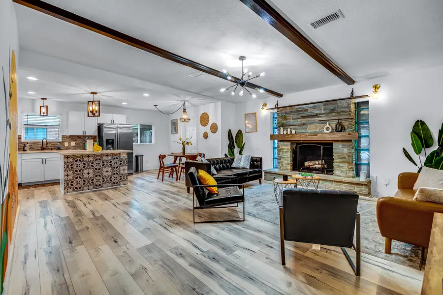 5918 Lattimer Drive, Houston, TX 77035 - Image #2