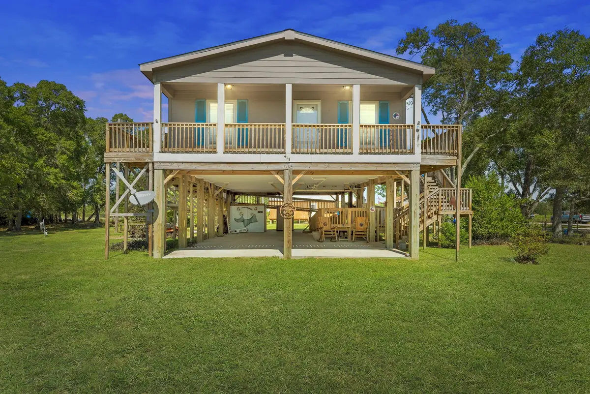 413 Church Street, Anahuac, TX 77514 - Image #1