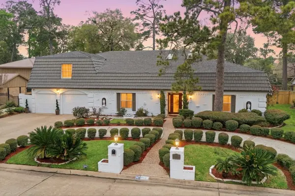 6015 Pebble Beach Drive, Houston, TX 77069