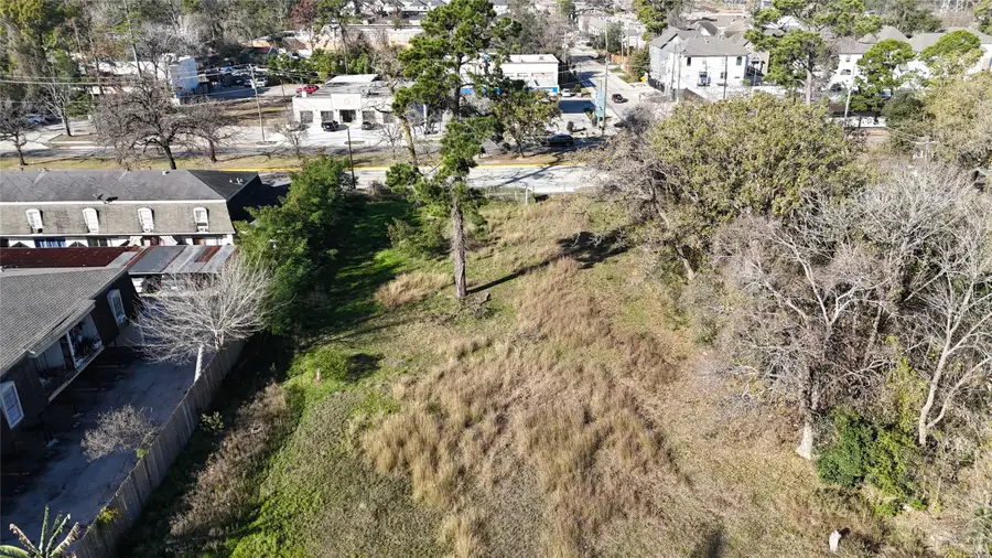 2818 W T C Jester Boulevard, Houston, TX 77018 - Image #2