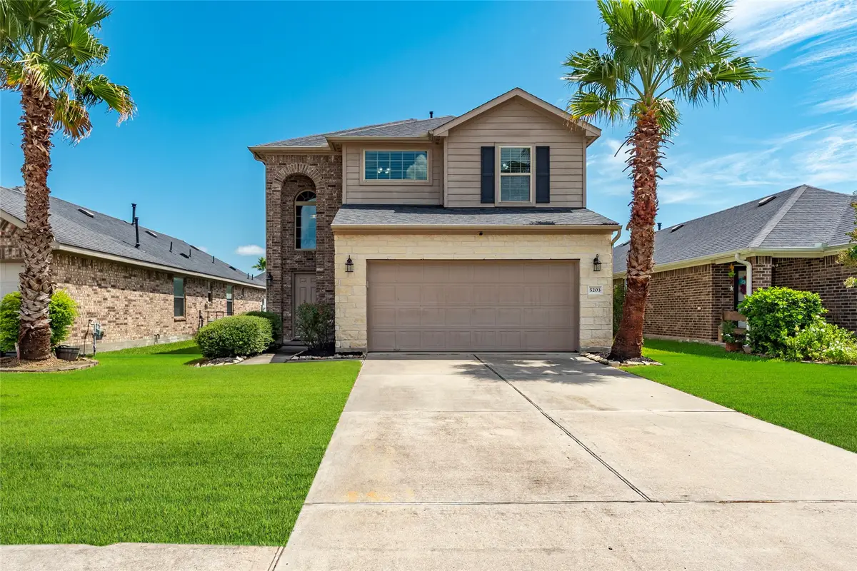 5203 Lagoon Court, Bacliff, TX 77518 - Image #1