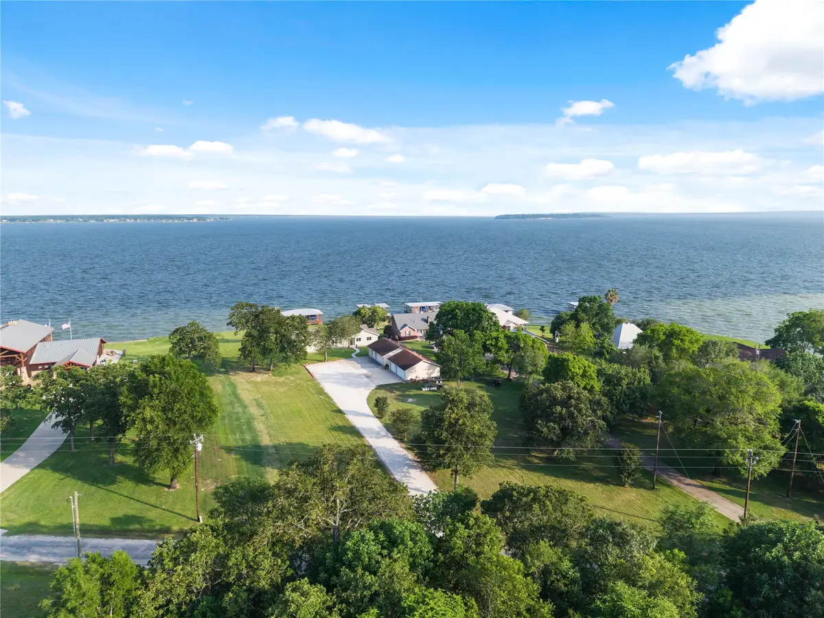 292 Old Post Rd S, Livingston, TX 77351 - #1