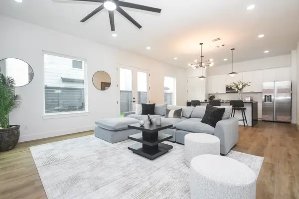 6545 Sealey Street, Houston, TX 77091