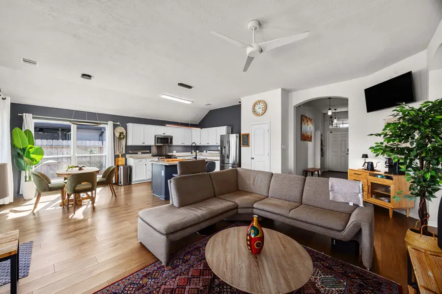 1046 Bending Trail Drive, Tomball, TX 77375 - Image #2