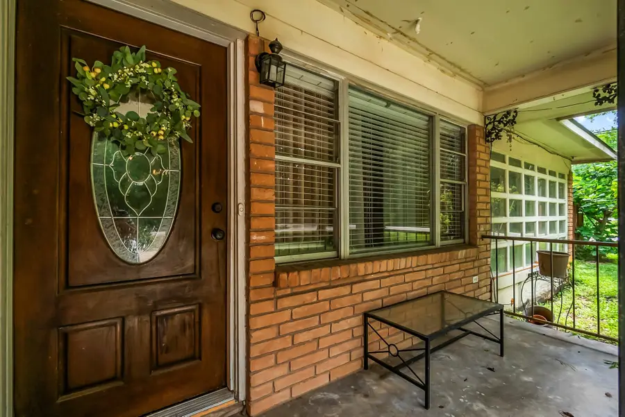 520 Turner Street, Conroe, TX 77301 - Image #2