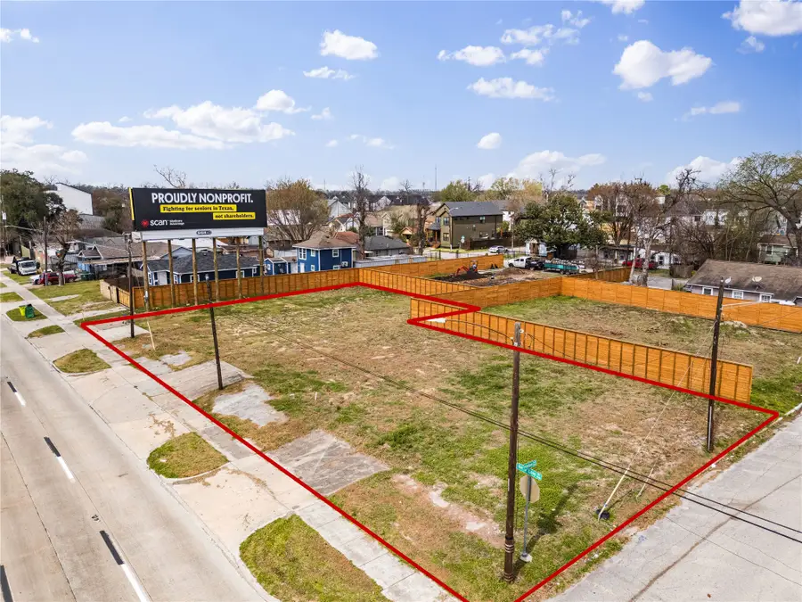 1025 N Loop, Houston, TX 77022 - #2
