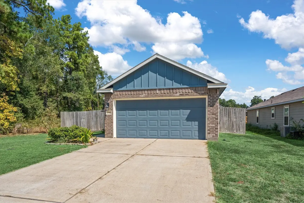 12912 Lake Conroe Bay Road, Willis, TX 77318 - Image #1