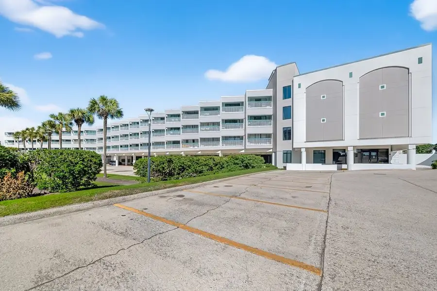 6102 Seawall Boulevard #120, Galveston, TX 77551 - Image #2
