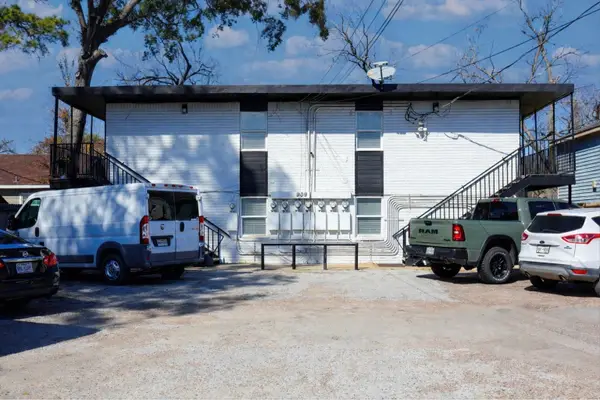 909 Yorkshire St Street #8, Houston, TX 77022