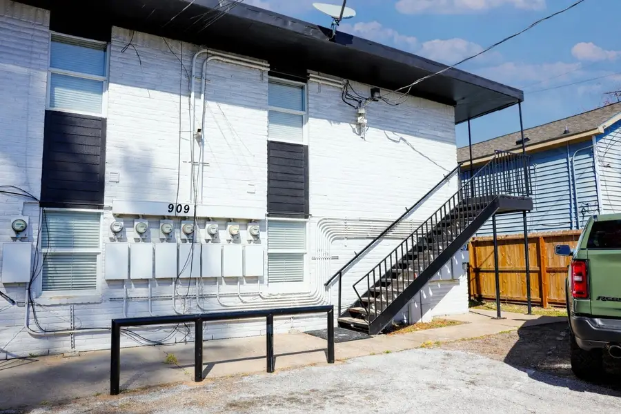 909 Yorkshire St Street #8, Houston, TX 77022 - #3
