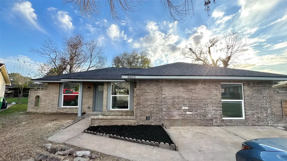 8803 Cottage Gate Lane, Houston, TX 77088 - Image #1