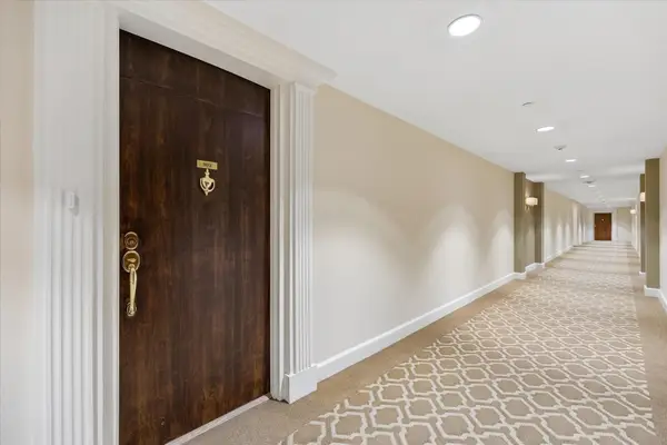2929 Buffalo Speedway #A303, Houston, TX 77098