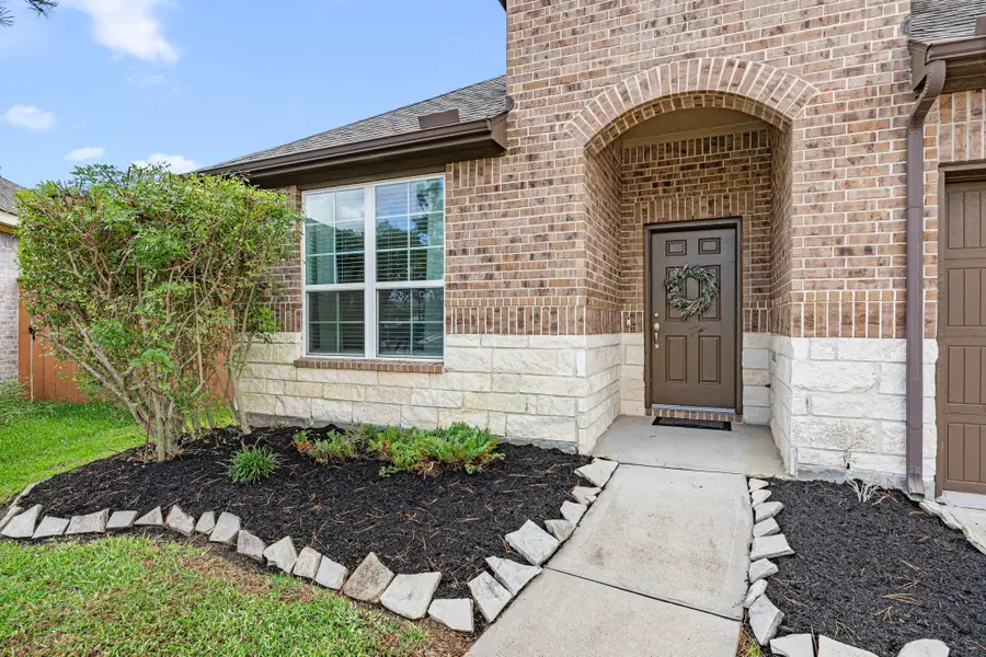 2406 Temple Crag Drive, Rosharon, TX 77583 - Image #3
