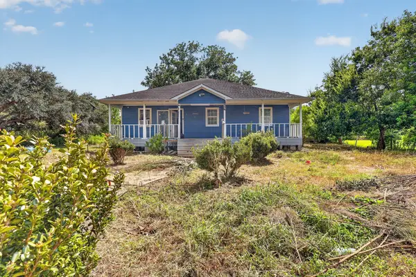 118 County Road 932a/elm, Alvin, TX 77511