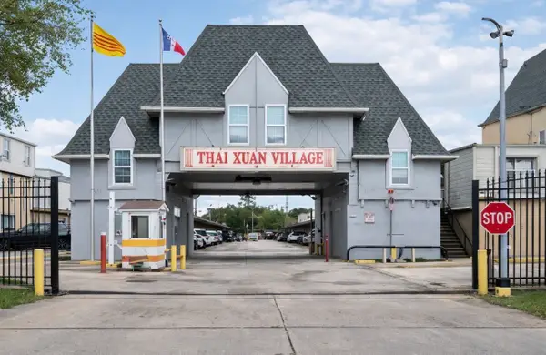 8200 Broadway Street #309, Houston, TX 77061