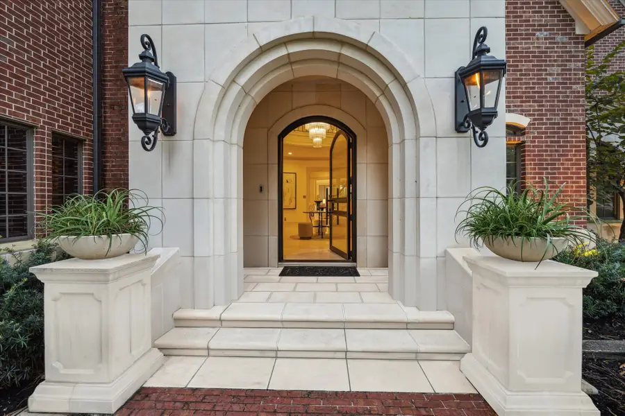 918 Huntington Cove, Houston, TX 77063 - #3