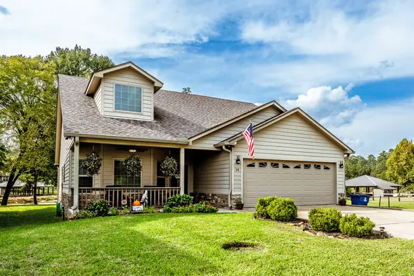 14 Wildwood Lake Dr, Huntsville, TX 77340