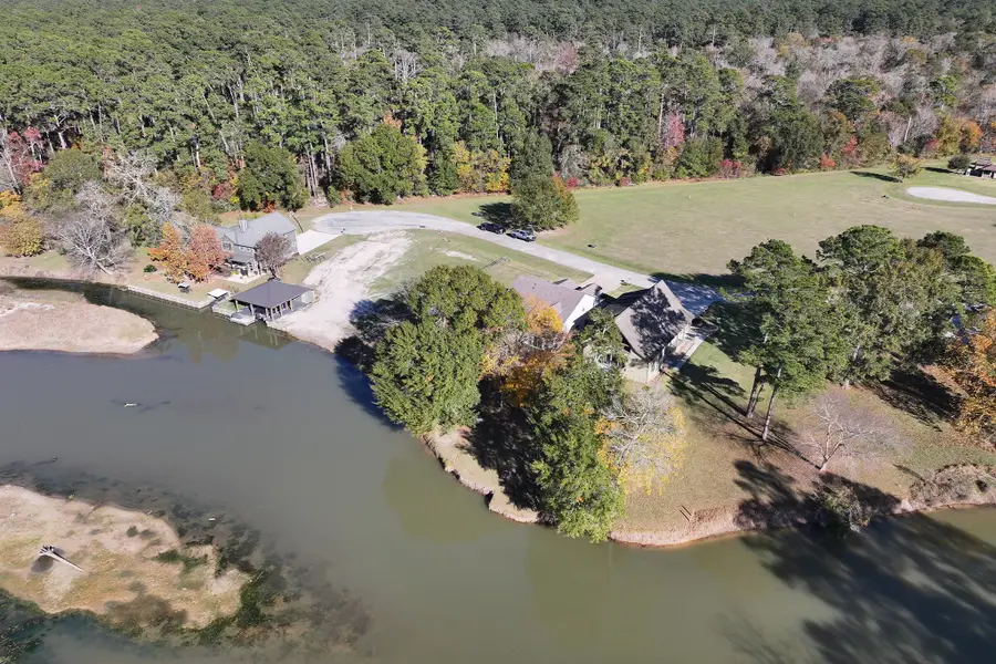 14 Wildwood Lake Dr, Huntsville, TX 77340 - Image #3