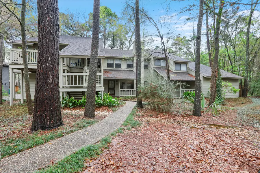 28 Sawmill Grove Lane, The Woodlands, TX 77380 - Image #2