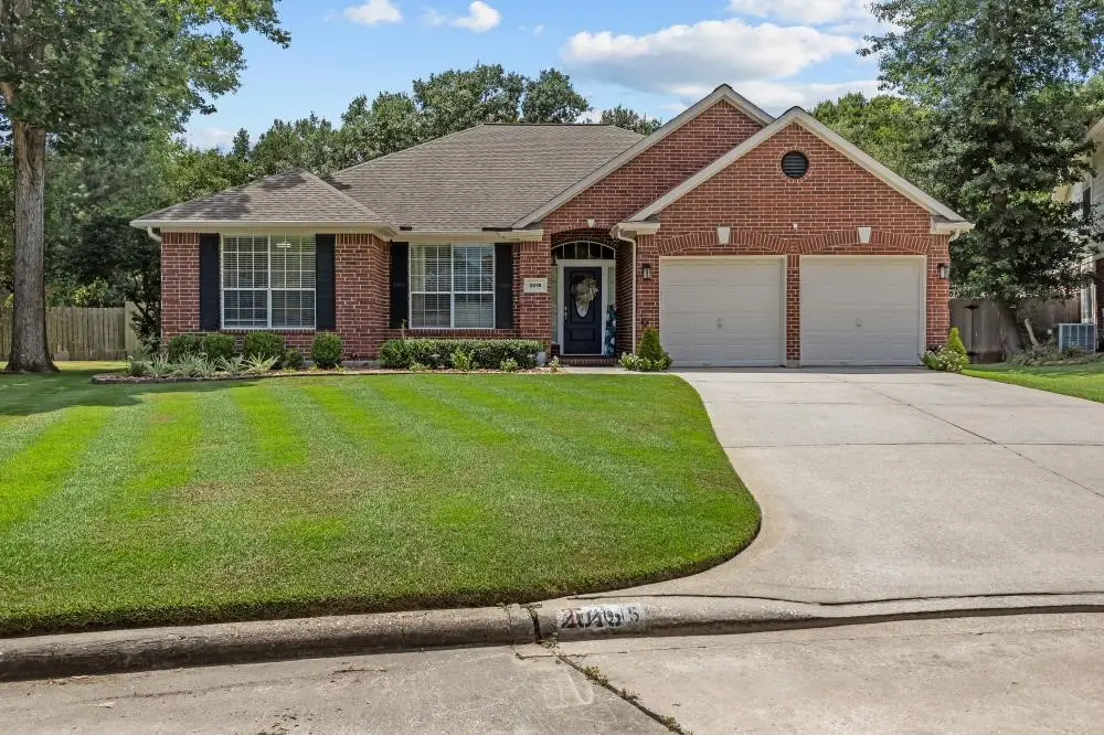 2015 E Trail Water Court, Houston, TX 77339 - #1