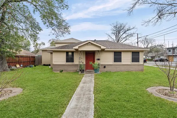 8221 Brockton Street, Houston, TX 77017