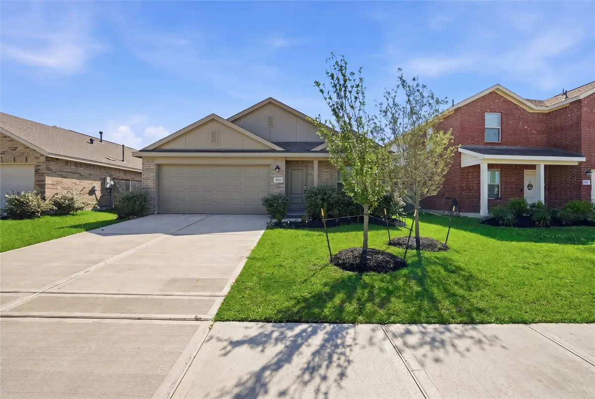 9910 Cliffside Ridge Drive, Baytown, TX 77521 - #1