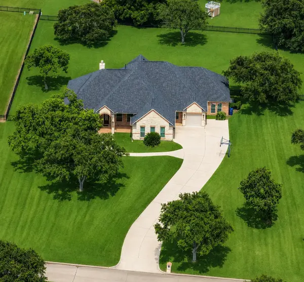 226 Houston Point Drive, Beach City, TX 77523