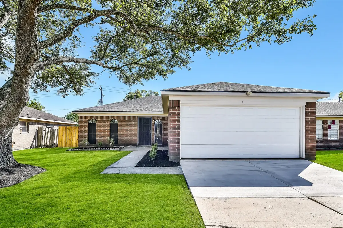 4726 Fairgreen Lane, Houston, TX 77048 - Image #1