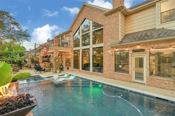 7426 Timberlake Drive, Sugar Land, TX 77479