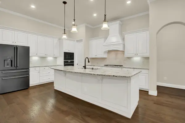 510 Blossom Cove Court, Pinehurst, TX 77362