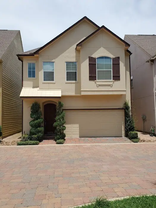 11014 Sherwood Ridge Drive, Houston, TX 77043
