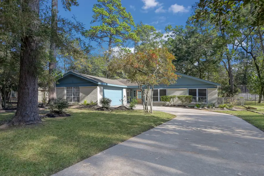 26206 Maplewood Drive, Spring, TX 77386 - Image #2