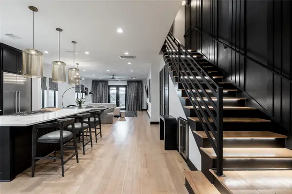 906 Knox Street, Houston, TX 77007