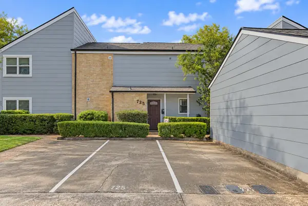 725 Worthshire Street, Houston, TX 77008