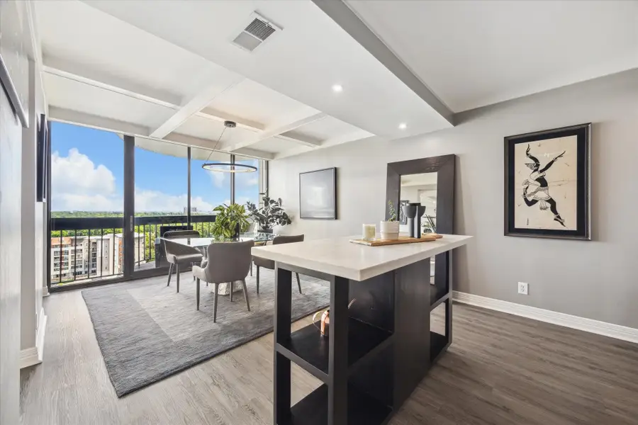 5001 Woodway Drive #1506, Houston, TX 77056 - Image #2