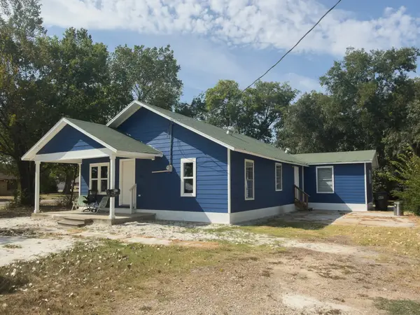 711 Jefferson Street, Teague, TX 75860