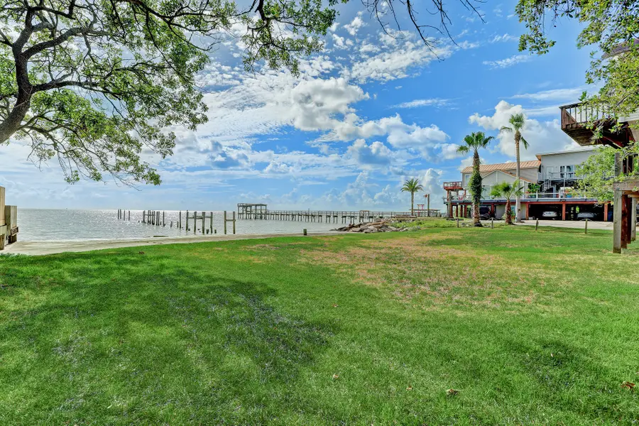 308 Bay Avenue, Kemah, TX 77565 - #2