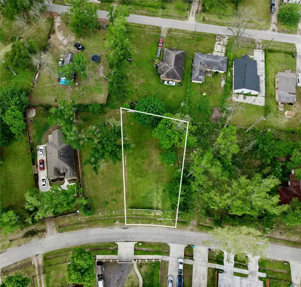 9221 Sundown Drive, Houston, TX 77016