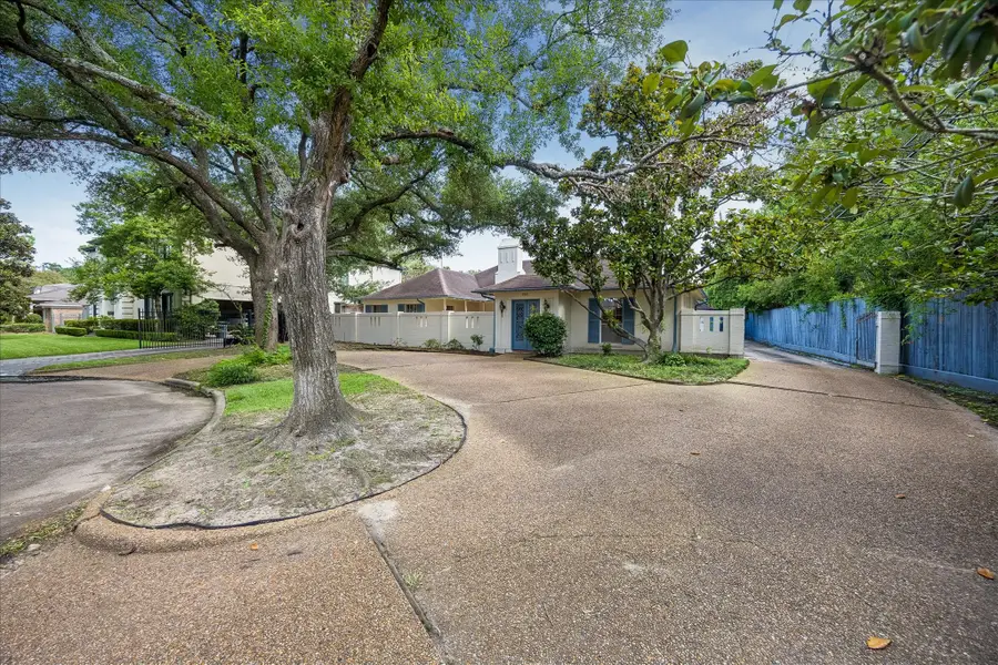 802 Old Lake Road, Houston, TX 77057 - #2