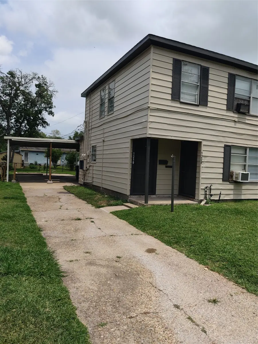 1208 7th Ave Avenue, Texas City, TX 77590 - #2