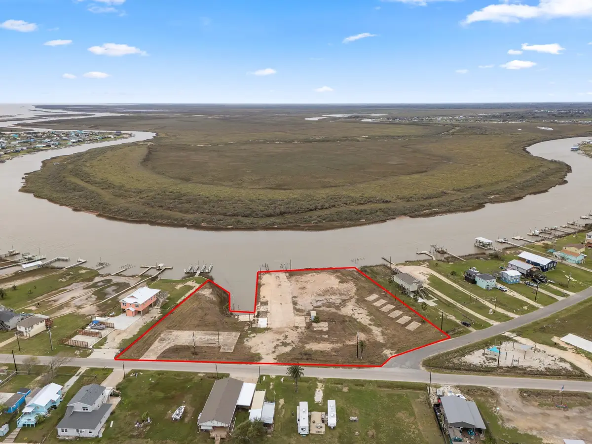 1052 County Road 201, Sargent, TX 77414 - Image #1