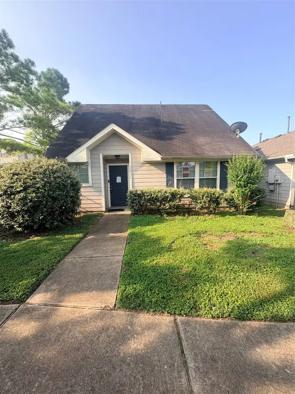 11931 Chanteloup Drive, Houston, TX 77047